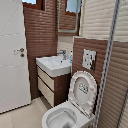 Apartment Fs - Beautiful In The Artistic Part Of