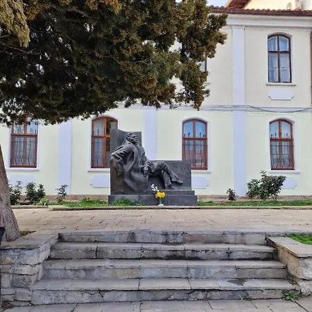 Fs - Beautiful In The Artistic Part Of Appartement