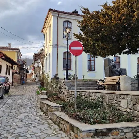 Fs Old Town Luxury With Private Sauna & 2br * Veliko Tŭrnovo