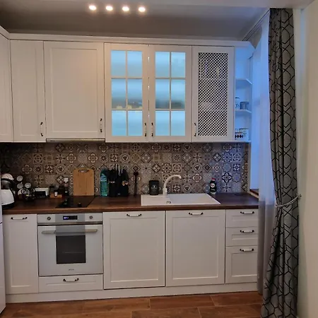 Apartment Fs - Beautiful In The Artistic Part Of