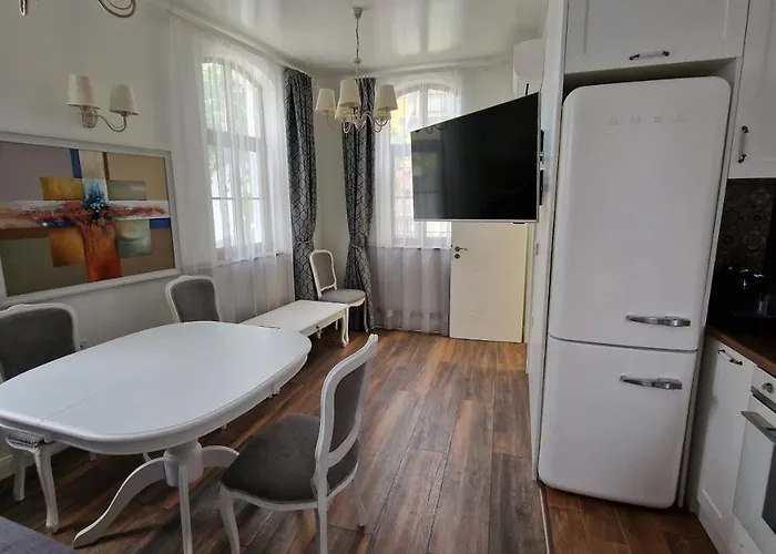 Fs - Beautiful In The Artistic Part Of Apartment *