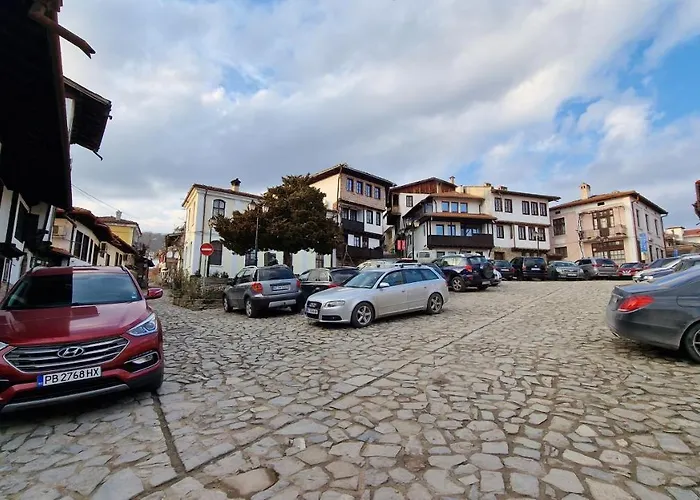 Fs - Beautiful In The Artistic Part Of Apartment