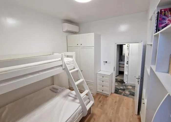 Fs - Beautiful In The Artistic Part Of Apartment Veliko Tarnovo