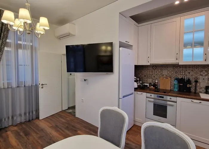 Fs - Beautiful In The Artistic Part Of *