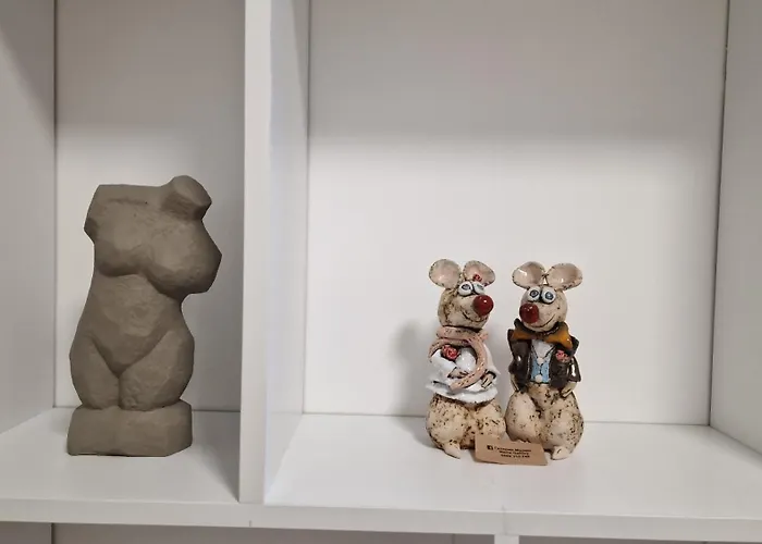 Fs - Beautiful In The Artistic Part Of