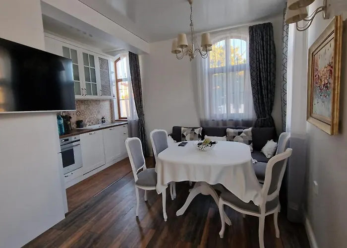 Fs - Beautiful In The Artistic Part Of Apartment Veliko Tarnovo