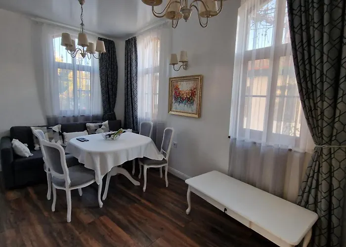 Fs - Beautiful In The Artistic Part Of Veliko Tarnovo